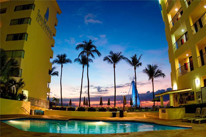 Hotel Delfin Puerto Vallarta Ngoại thất bức ảnh